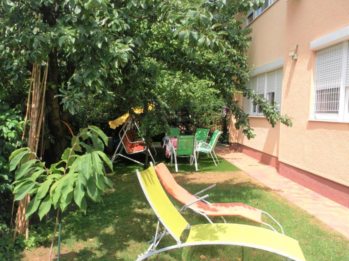 Big Apartman Hajdúszoboszló Buitenkant foto