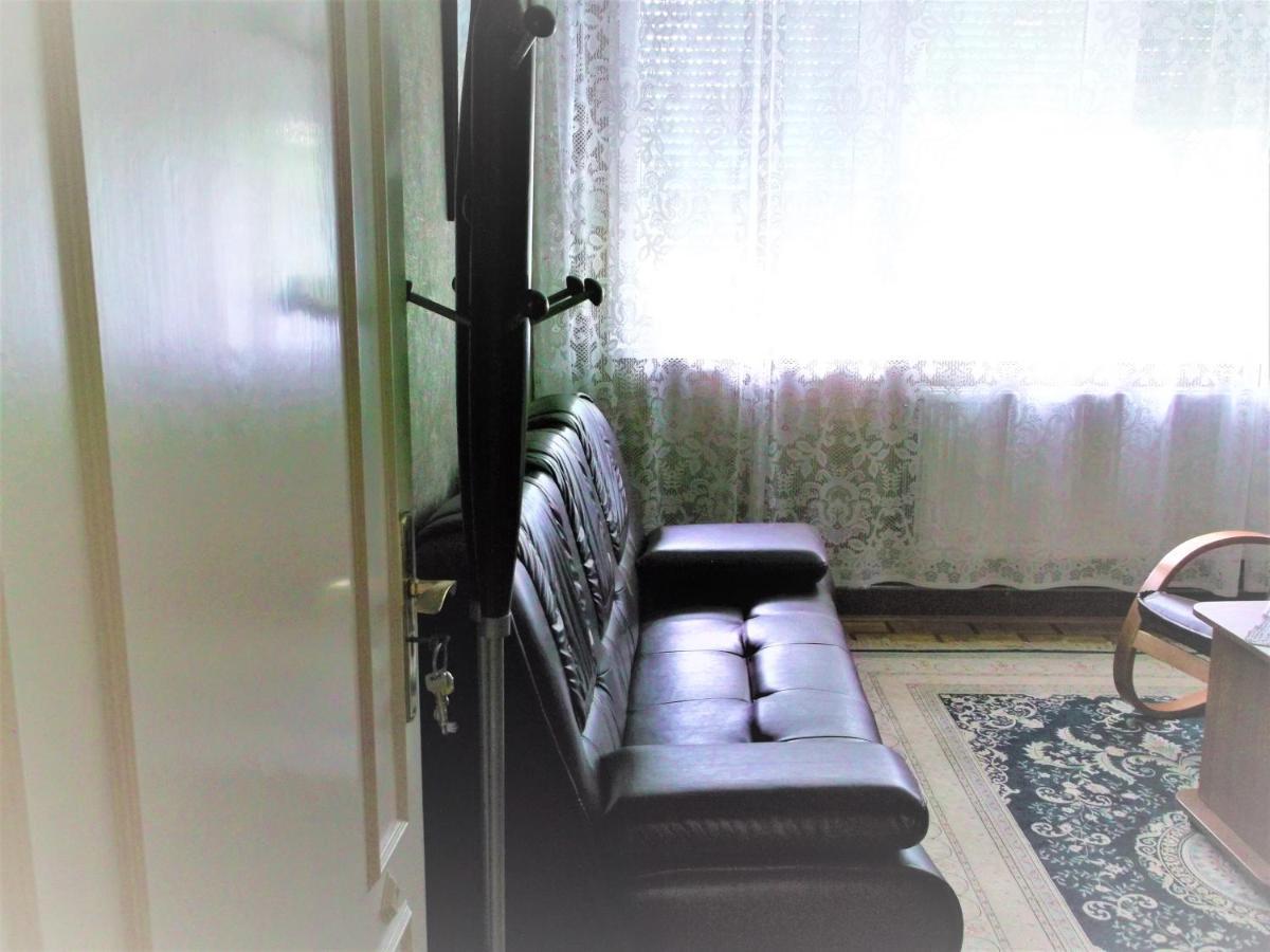 Big Apartman Hajdúszoboszló Buitenkant foto